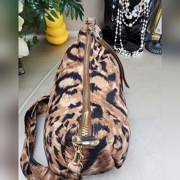NWOT Vince Camuto Harlo Crossbody Bag - Picture 9 of 14